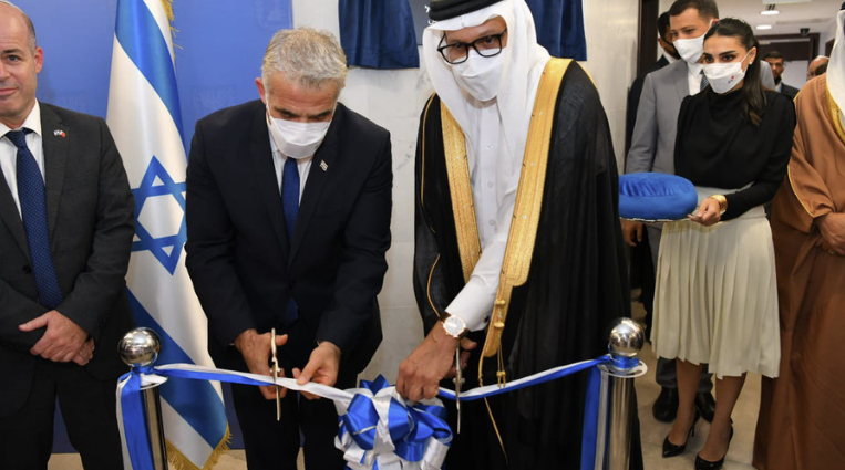 Historischer Besuch: Lapid eröffnet Botschaft in Bahrain