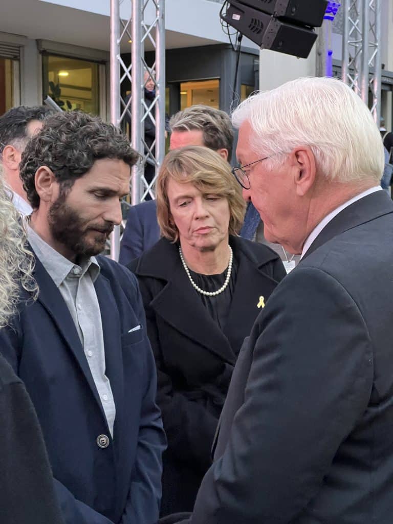 Bundespräsident Steinmeier im Gespräch mit Alon Gat